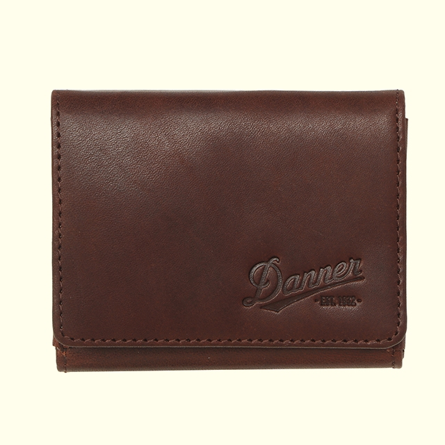 �yDANNER�zLEATHER TRIFOLD WALLET
