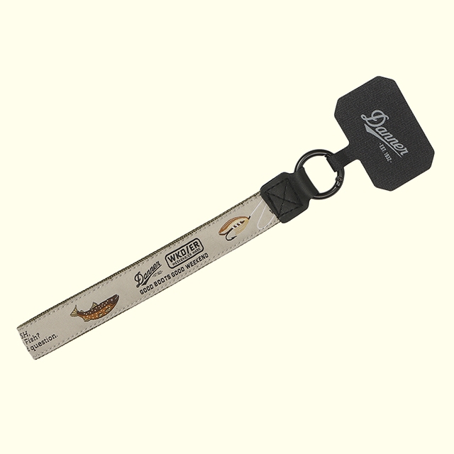 �yDANNER�zSTRAP